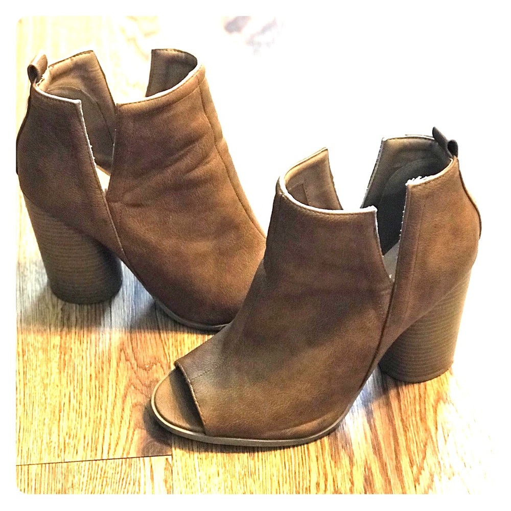 Cute dressy shoes